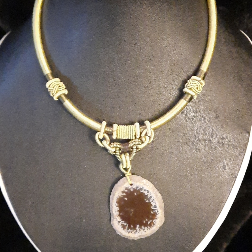 Vintage Style Silk and Satin Necklace with a Agate